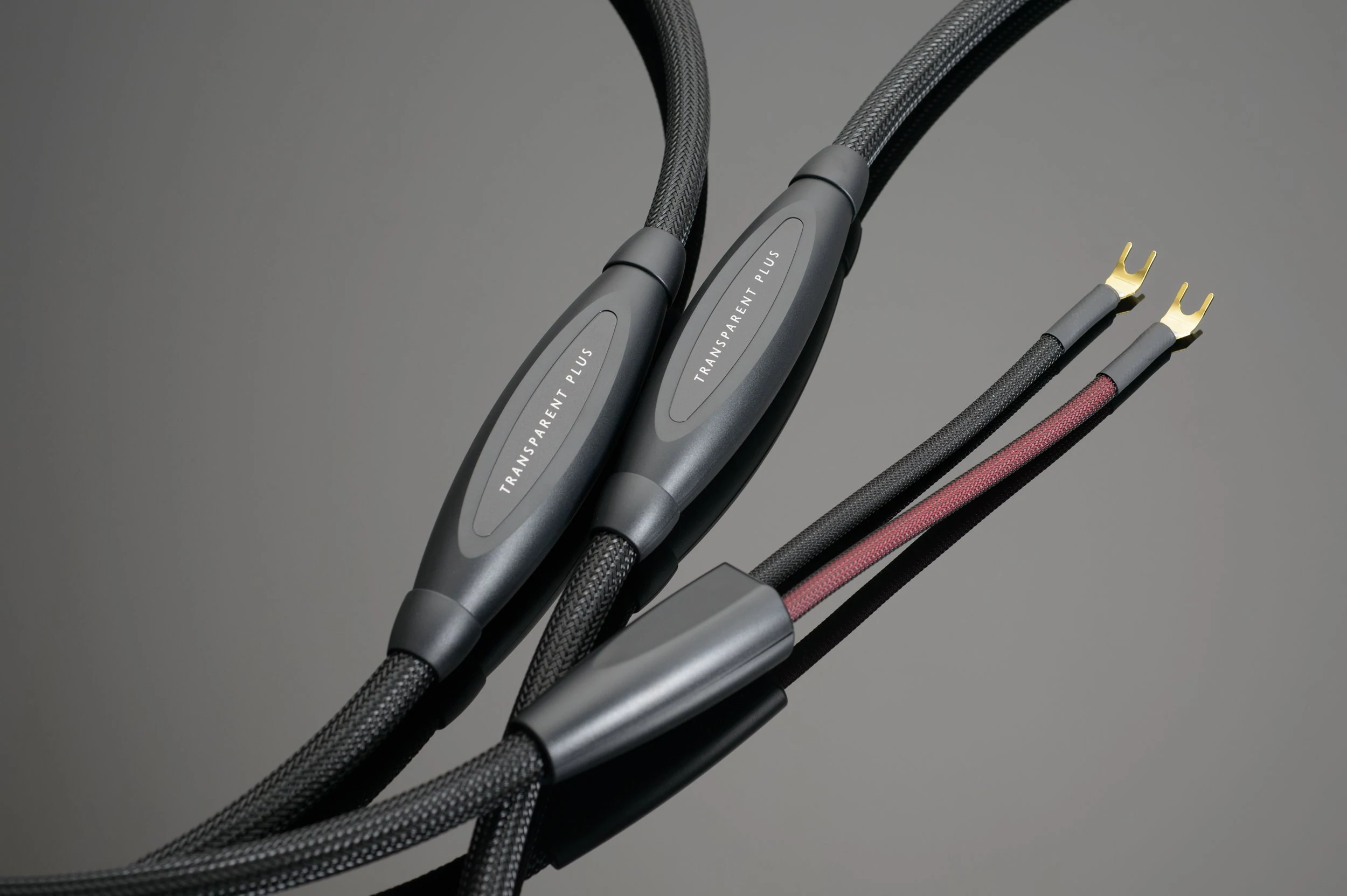PLUS SPEAKER CABLE